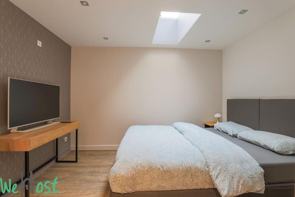 La Porte Verte, Superbe Triplex 16p Arras